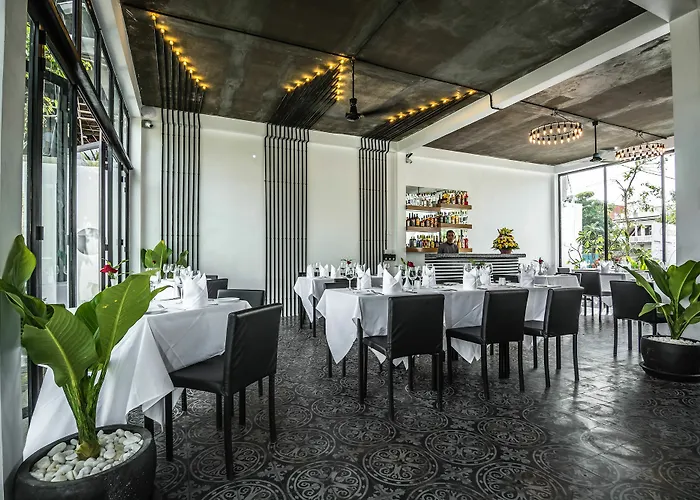 Ring Boutique Hotel 4*